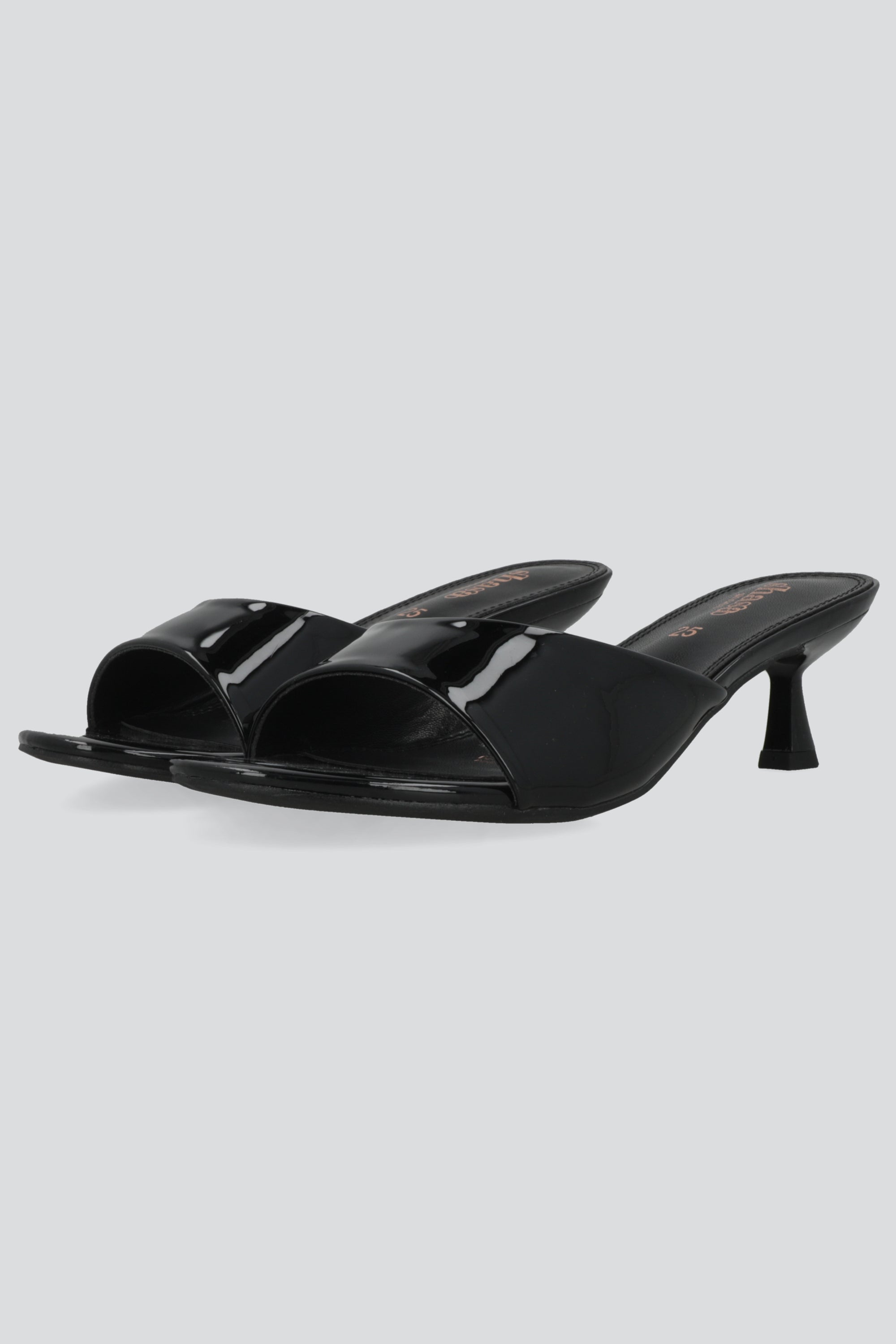 Tacon kitten mula peep toe