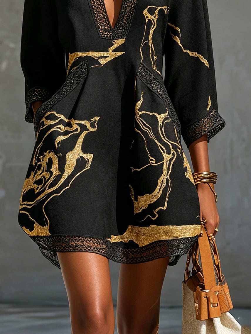 Donatella - Minivestido negro con estampado de mármol dorado