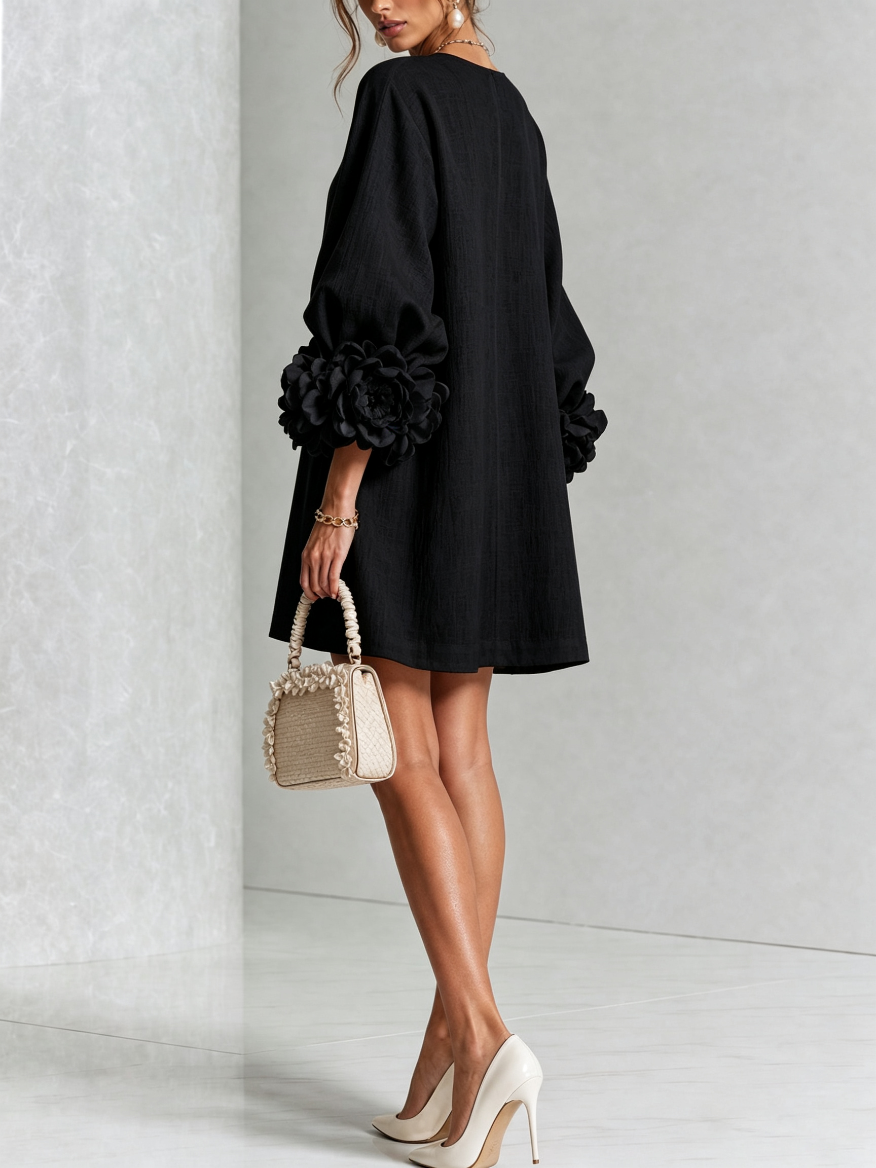 Cecilia | Vestido Mini de Mezcla de Lino con Puños Anudados en Flor, Negro