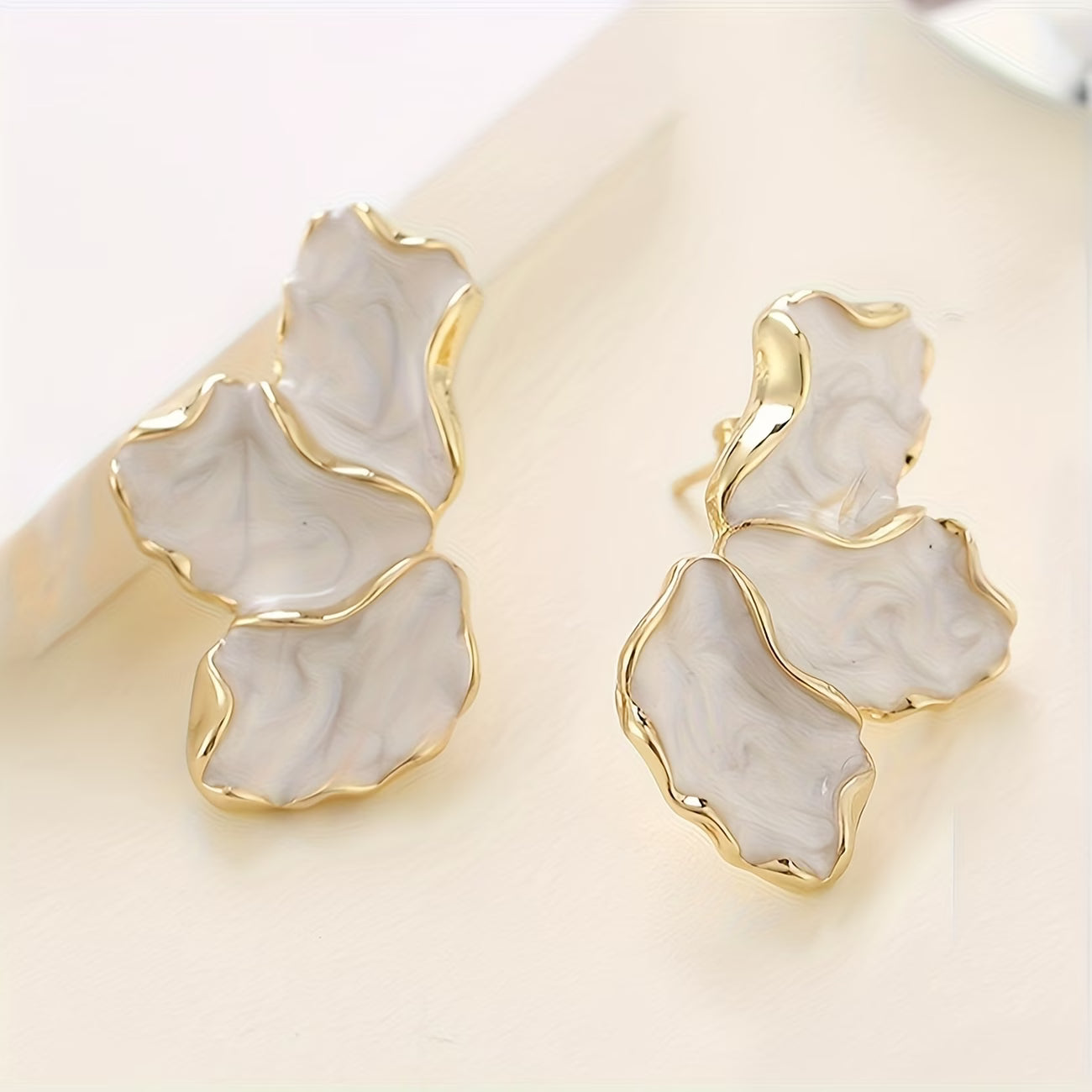 Pendientes de Pétalo de Flor de Perla
