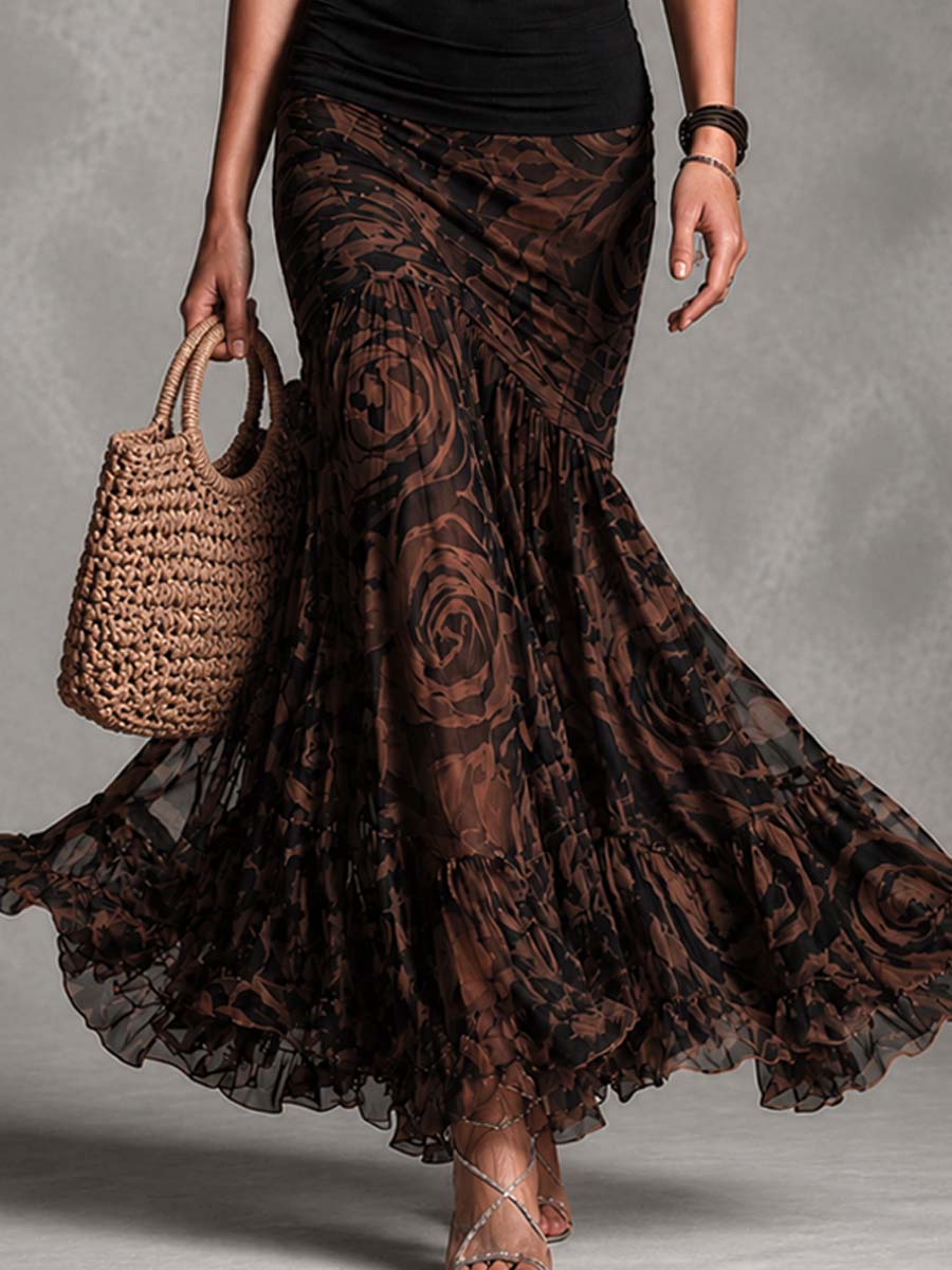 Rossana | Conjunto de Dos Piezas Top Halter Negro y Falda Maxi de Malla con Rosas
