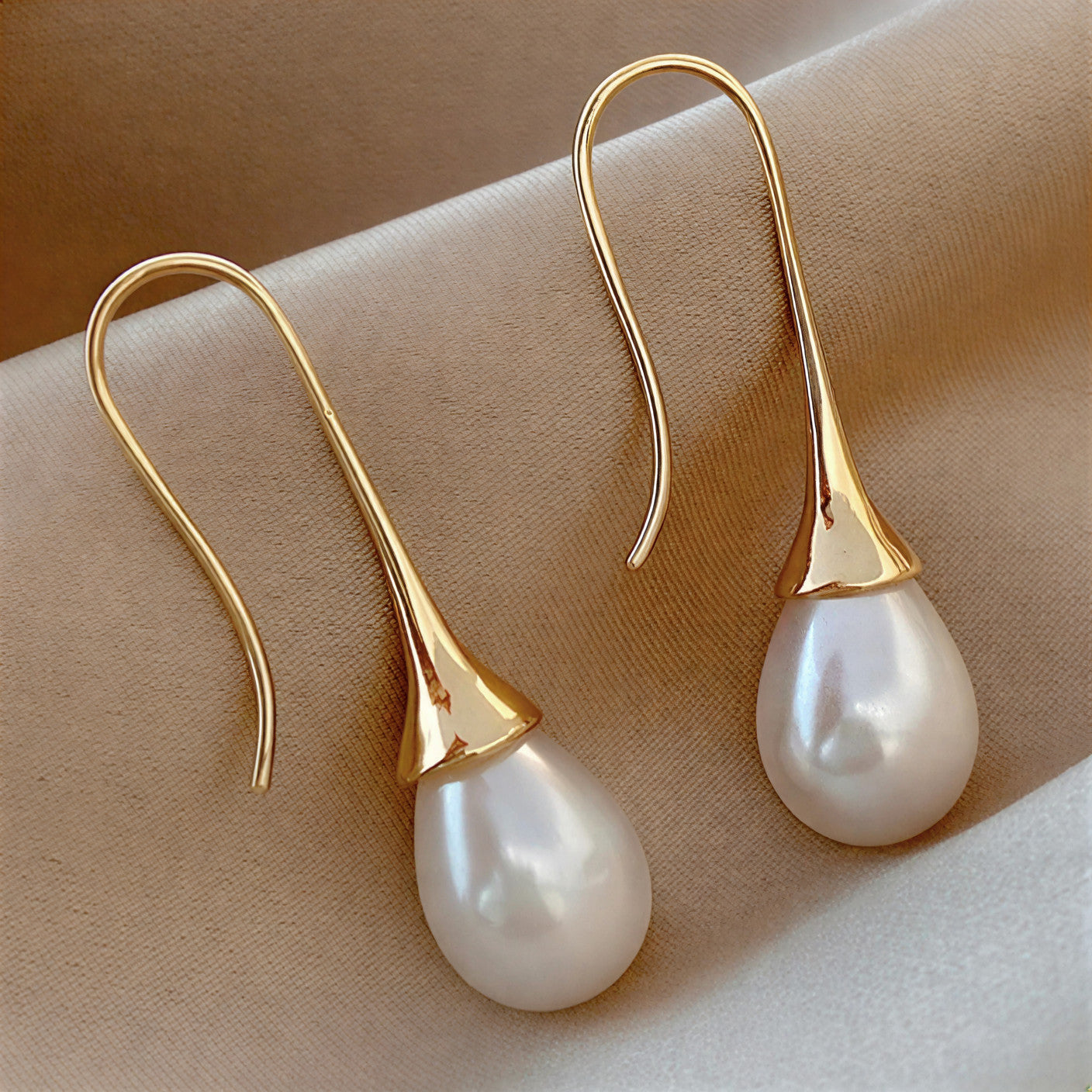 Pendientes de Belleza Clásica con Perlas