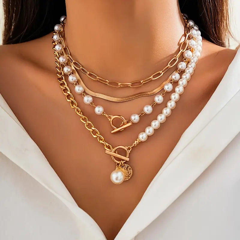Set de Collares en Capas con Perlas Modernas