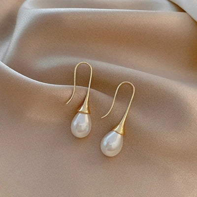 Pendientes de Belleza Clásica con Perlas