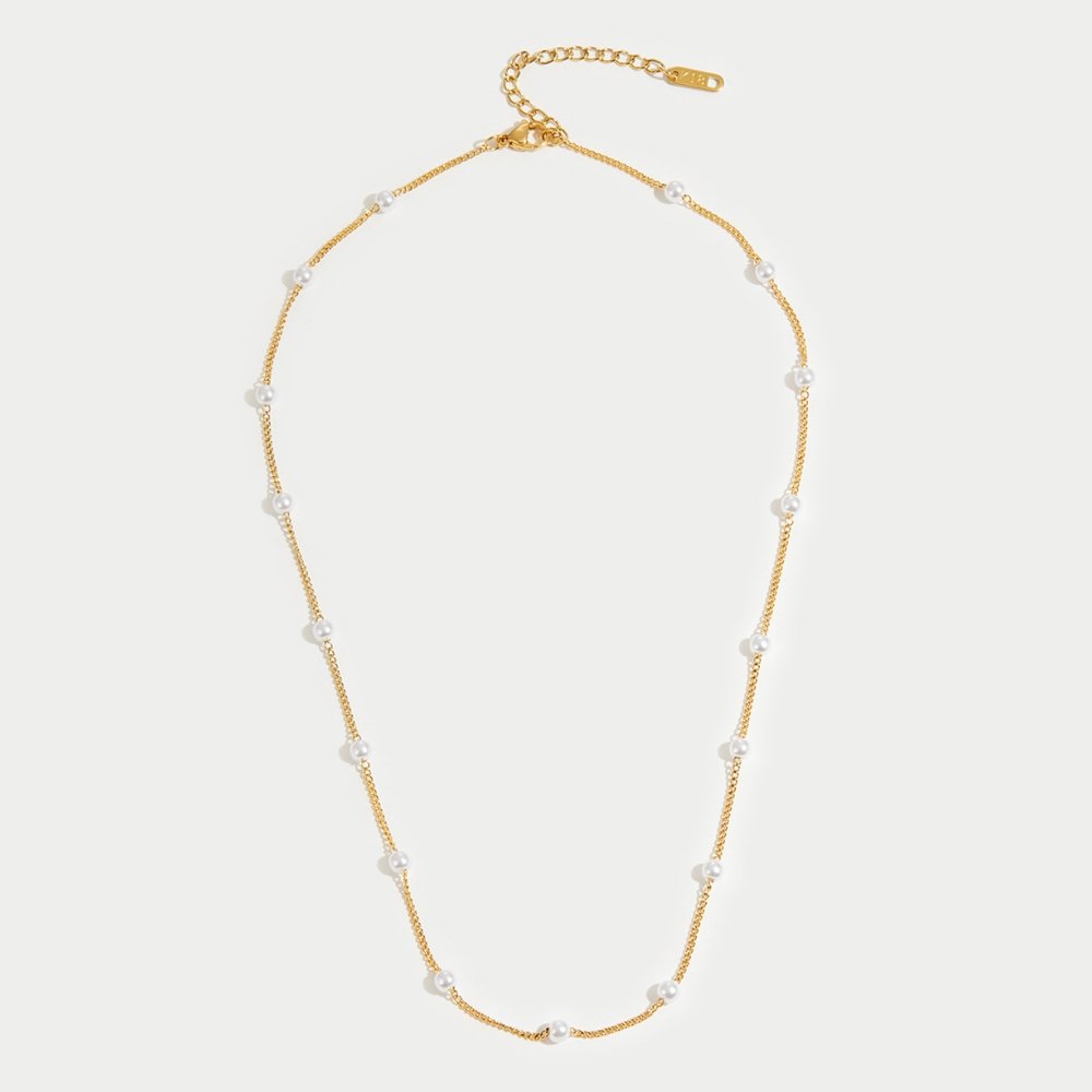 Collar de Perlas de Oro Atemporal