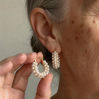 Pendientes de aro con perlas en capas
