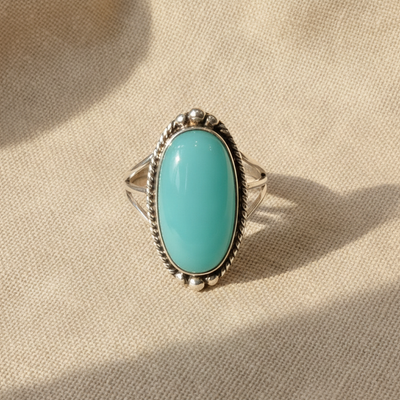 Noemi™ - Anillo con Turquesa y Banda Trenzada